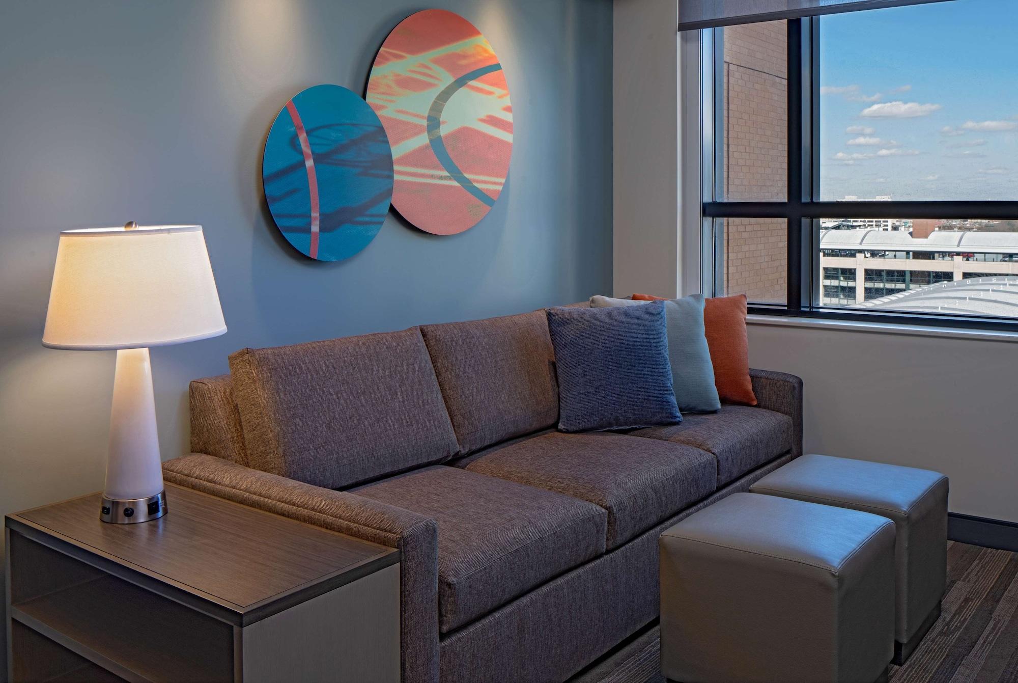 Hyatt House Indianapolis Downtown Hotel Екстериор снимка