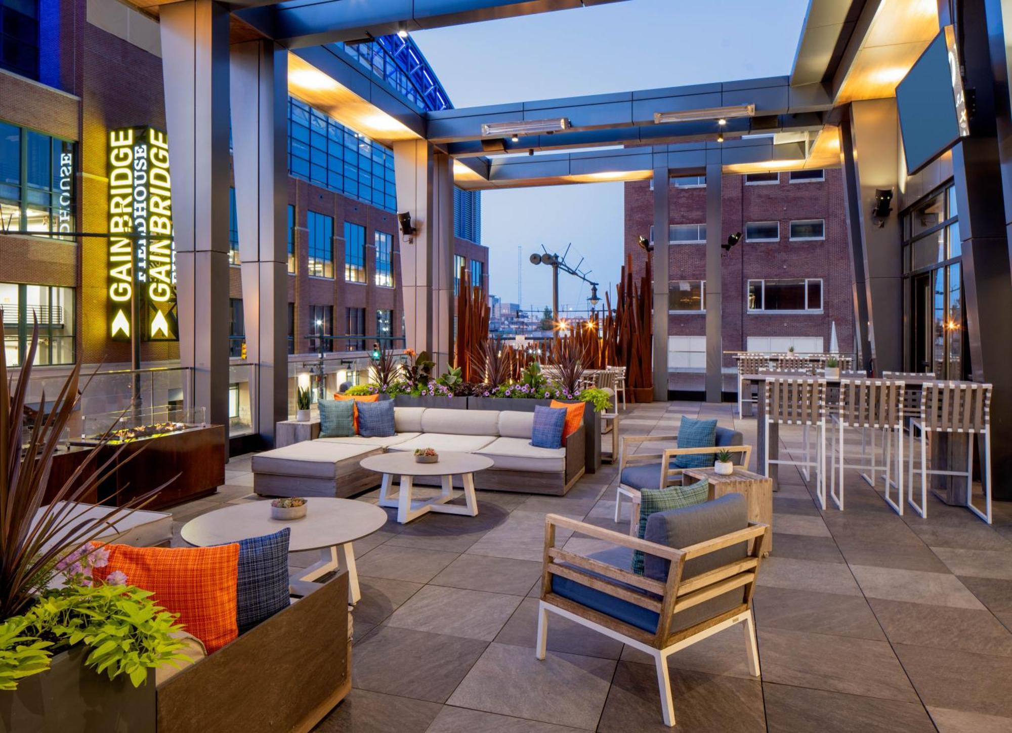 Hyatt House Indianapolis Downtown Hotel Екстериор снимка