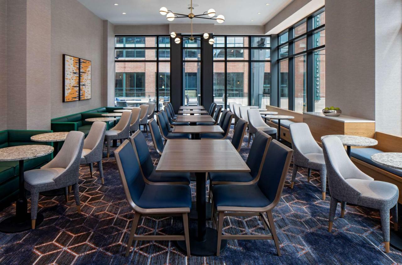 Hyatt House Indianapolis Downtown Hotel Екстериор снимка