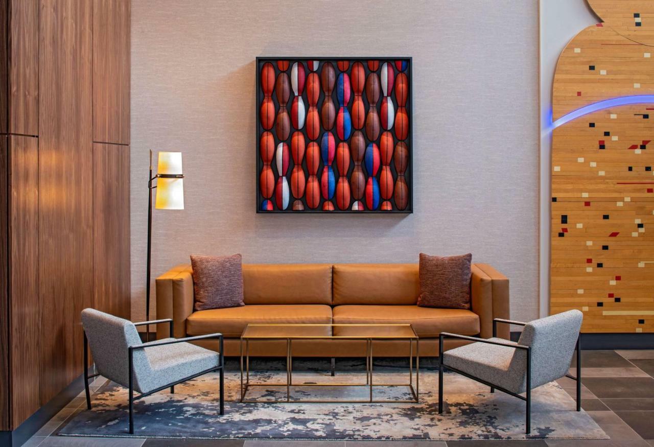 Hyatt House Indianapolis Downtown Hotel Екстериор снимка