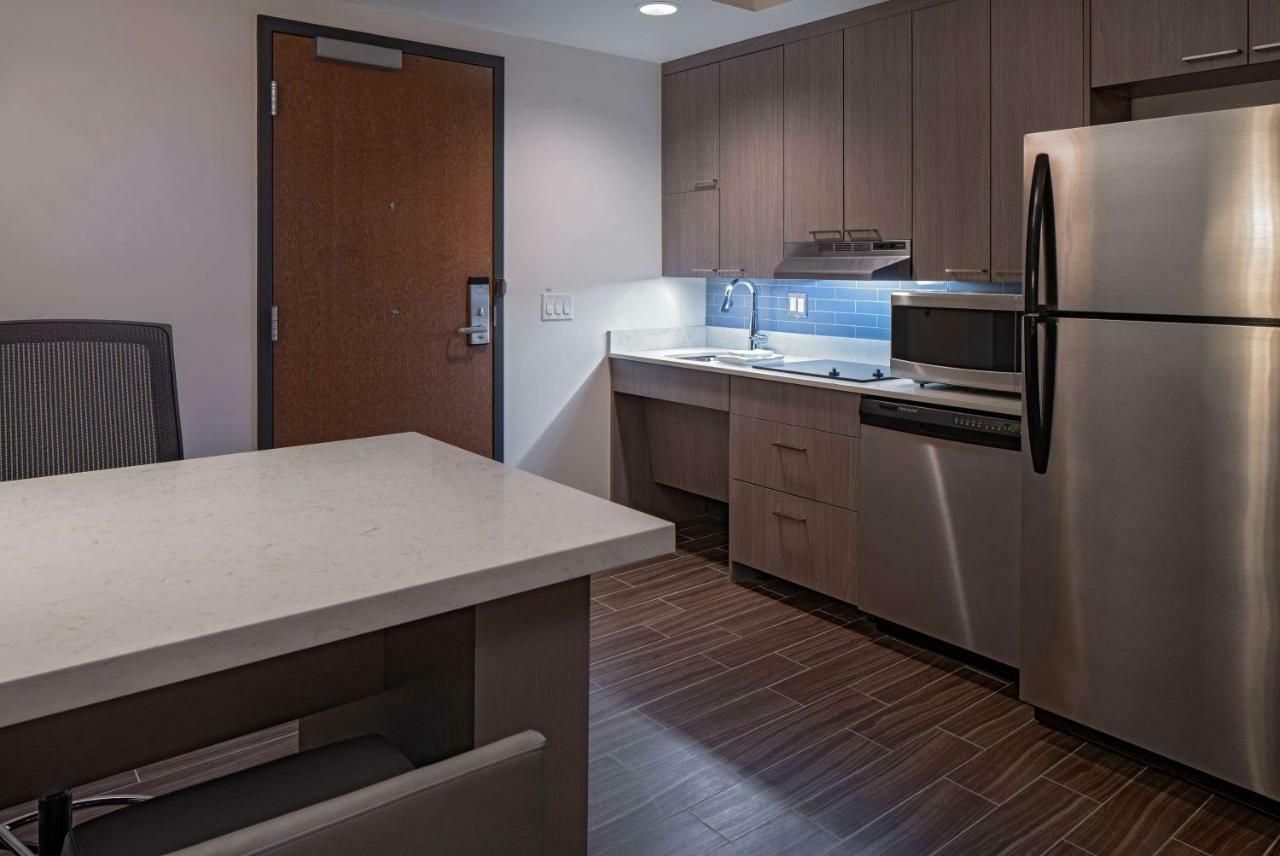 Hyatt House Indianapolis Downtown Hotel Екстериор снимка