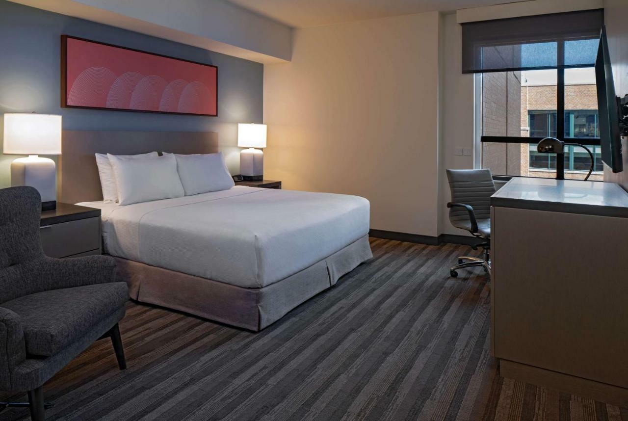 Hyatt House Indianapolis Downtown Hotel Екстериор снимка