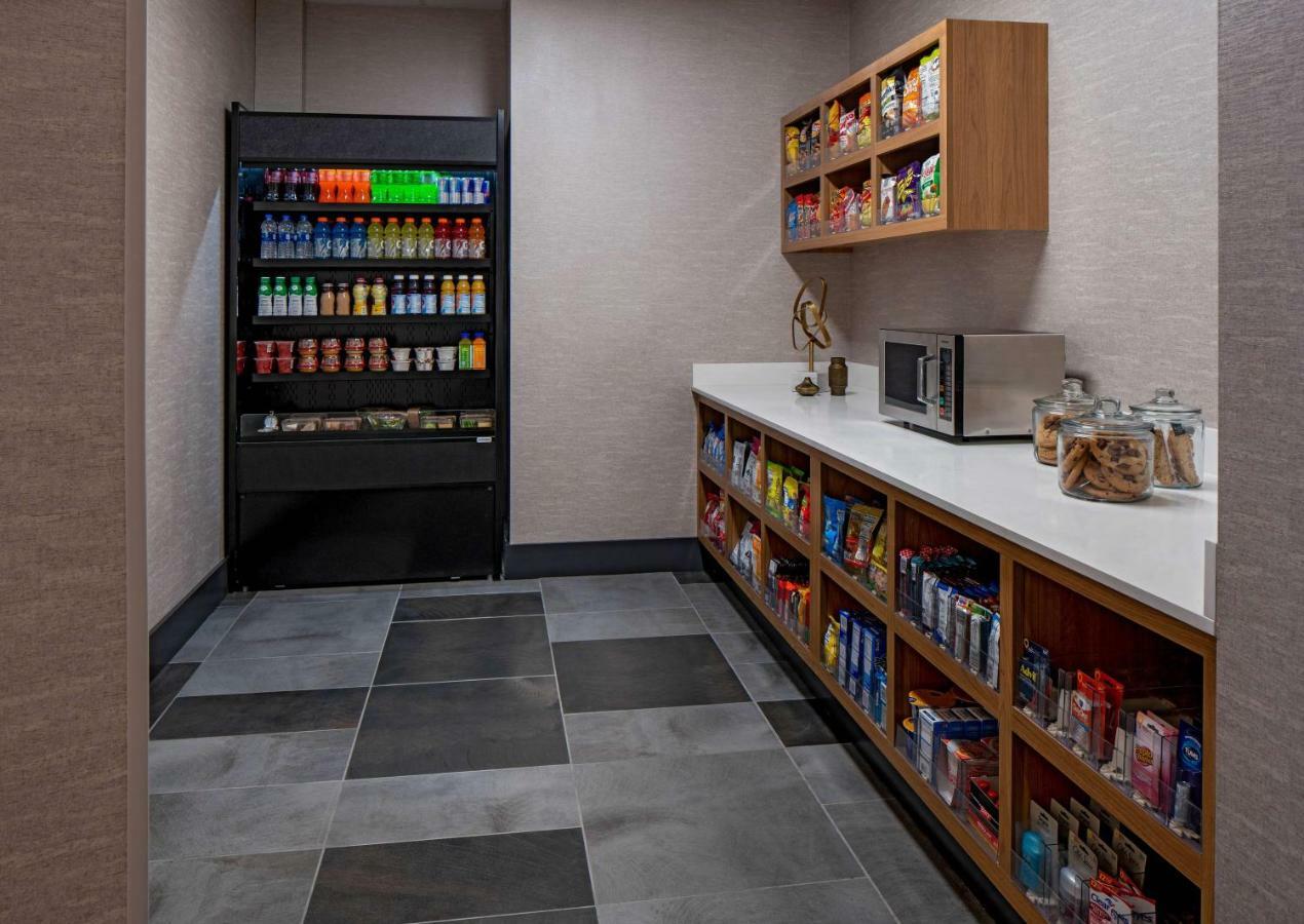 Hyatt House Indianapolis Downtown Hotel Екстериор снимка