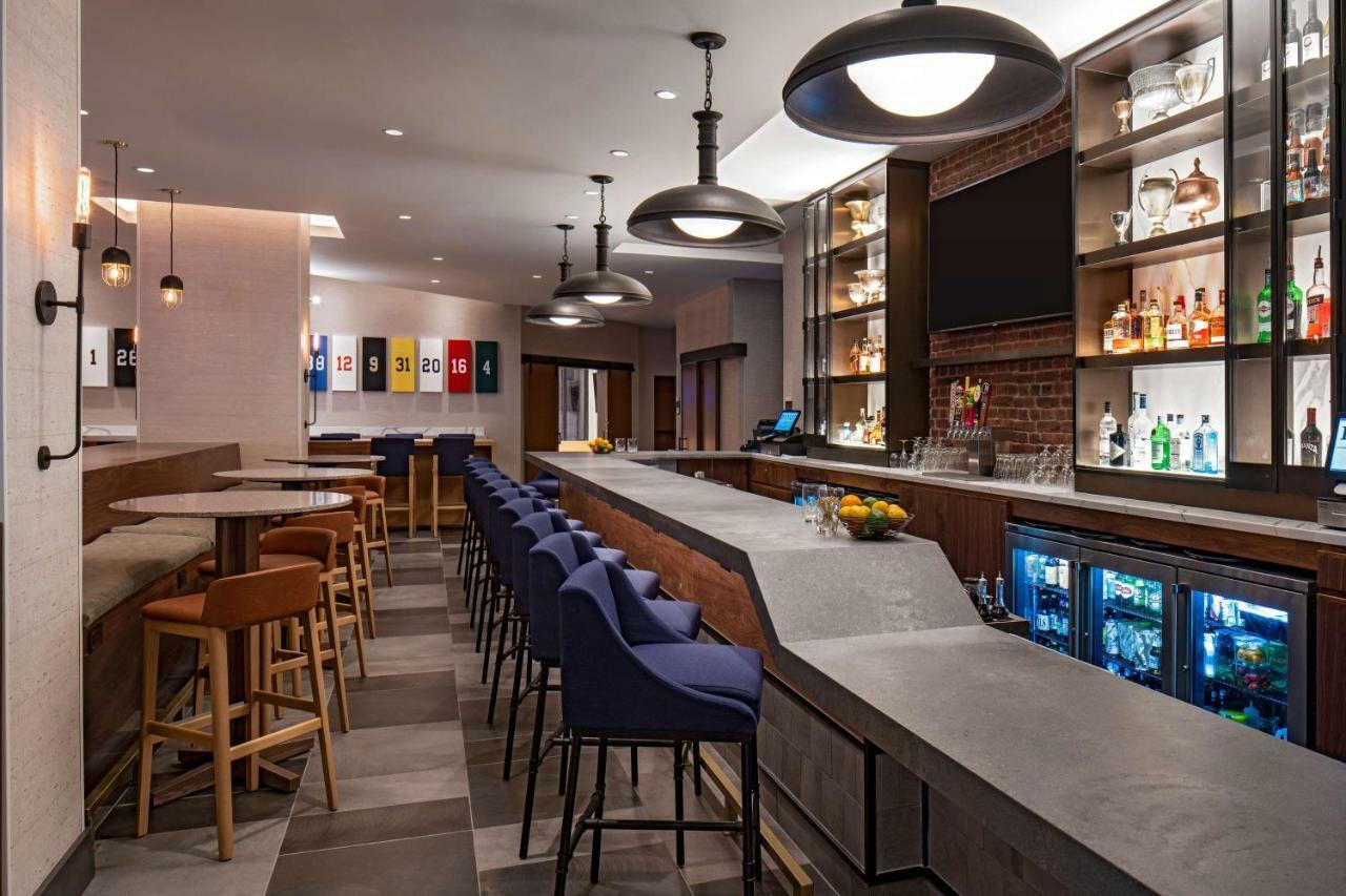 Hyatt House Indianapolis Downtown Hotel Екстериор снимка